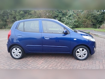 Used Hyundai i10 2013 for sale - 76102540: Photo 3