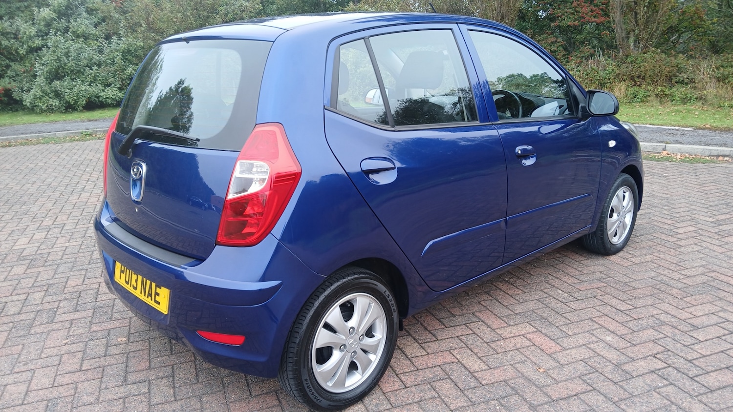 Used Hyundai i10 2013 for sale - 76102540: Photo 6