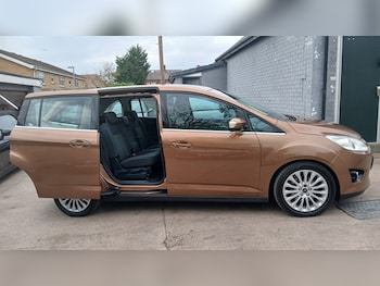 Used Ford Grand C-Max 2013 for sale - 76319110: Photo