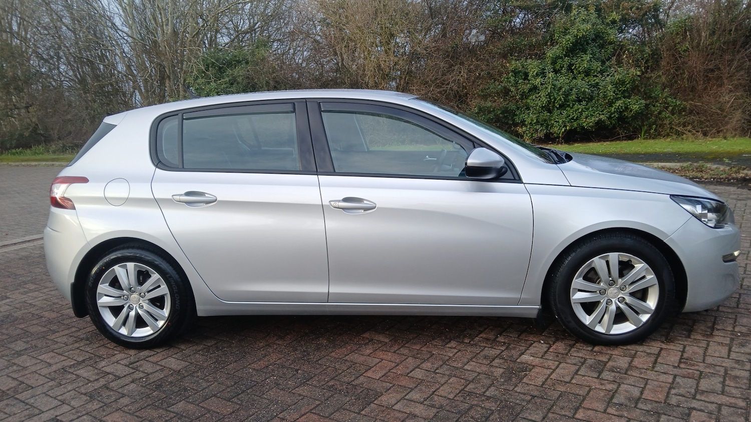 Used Peugeot 308 2016 for sale - 77197532: Photo 3