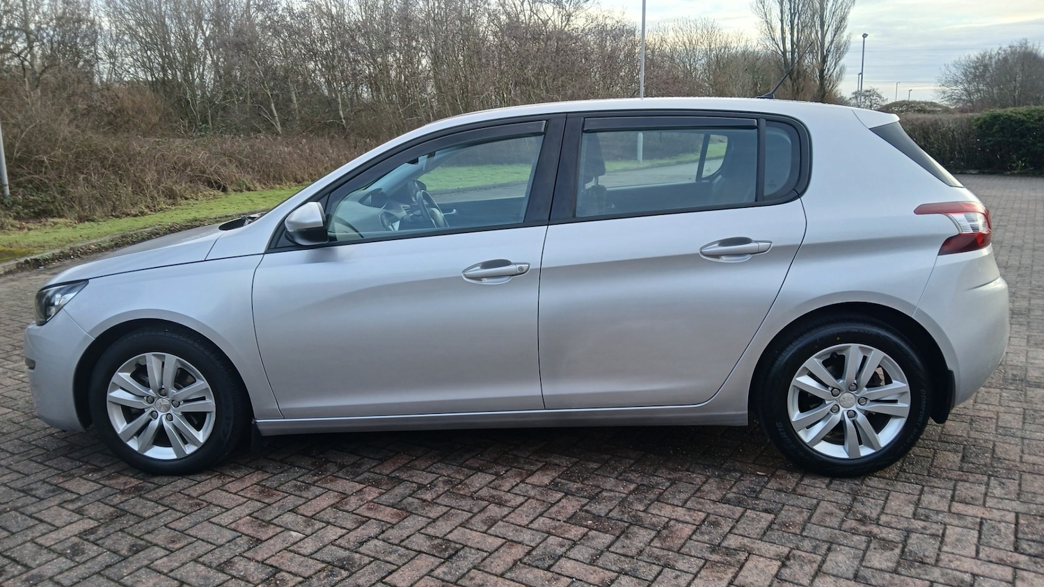 Used Peugeot 308 2016 for sale - 77197532: Photo 5