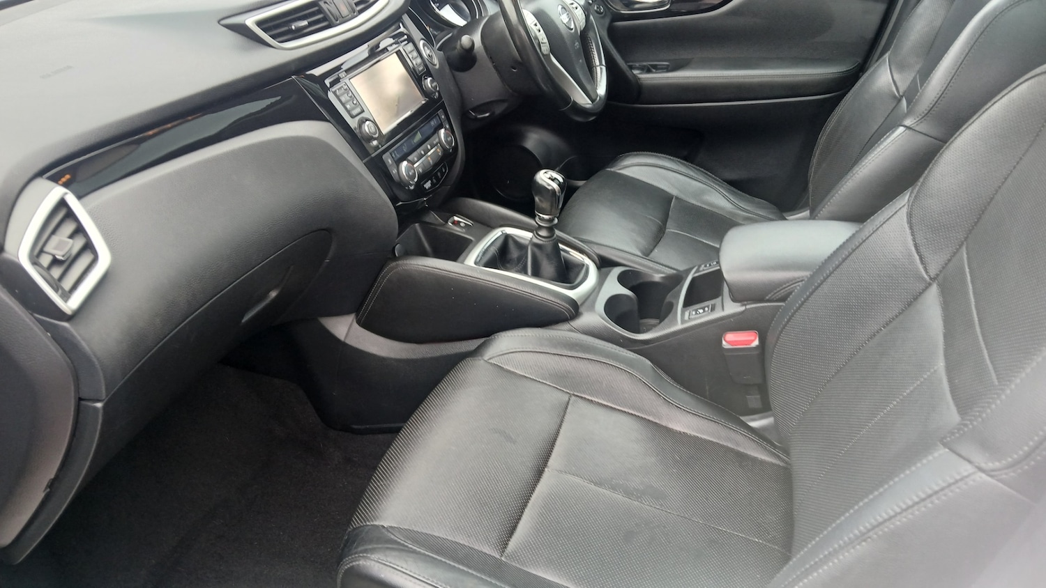 Used Nissan Qashqai 2015 for sale - 77490256: Photo 11