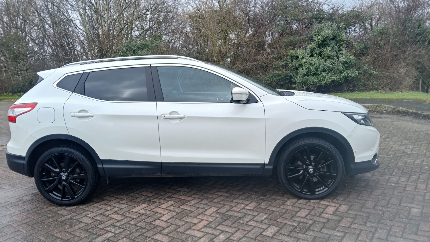 Used Nissan Qashqai 2015 for sale - 77490256: Photo 3