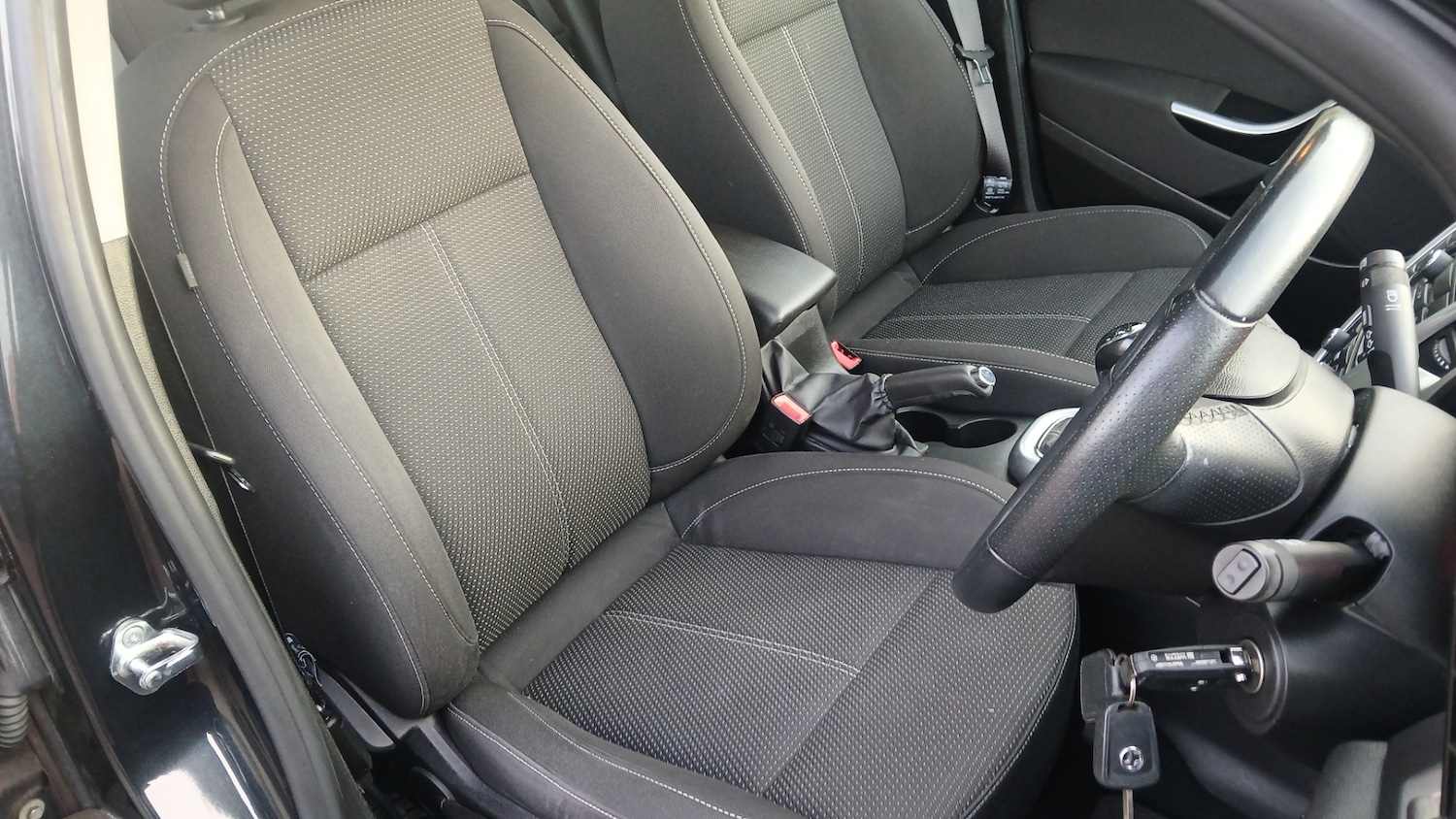 Used Vauxhall Astra 2013 for sale - 77198058: Photo 12