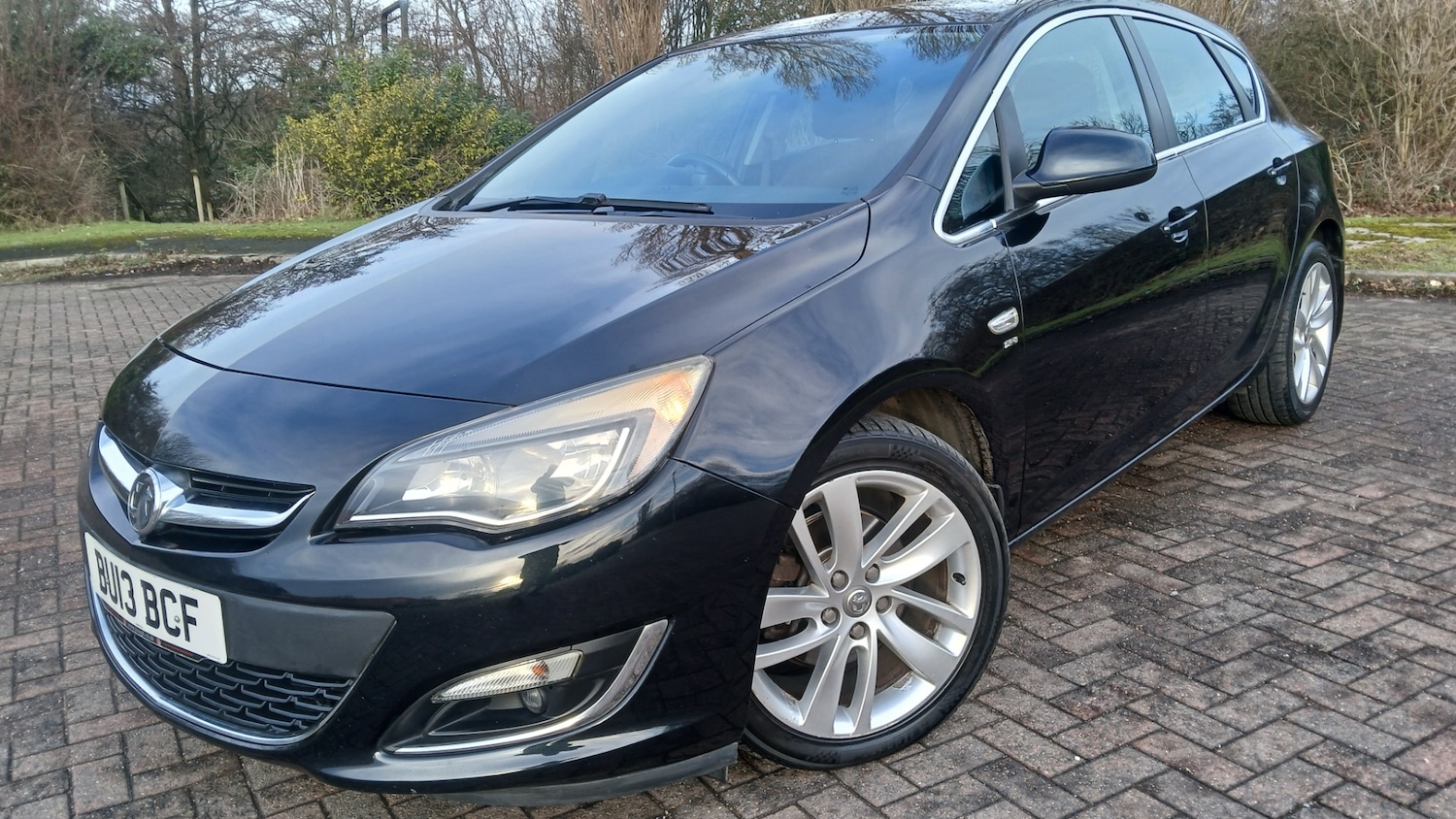 Used Vauxhall Astra 2013 for sale - 77198058: Photo 2