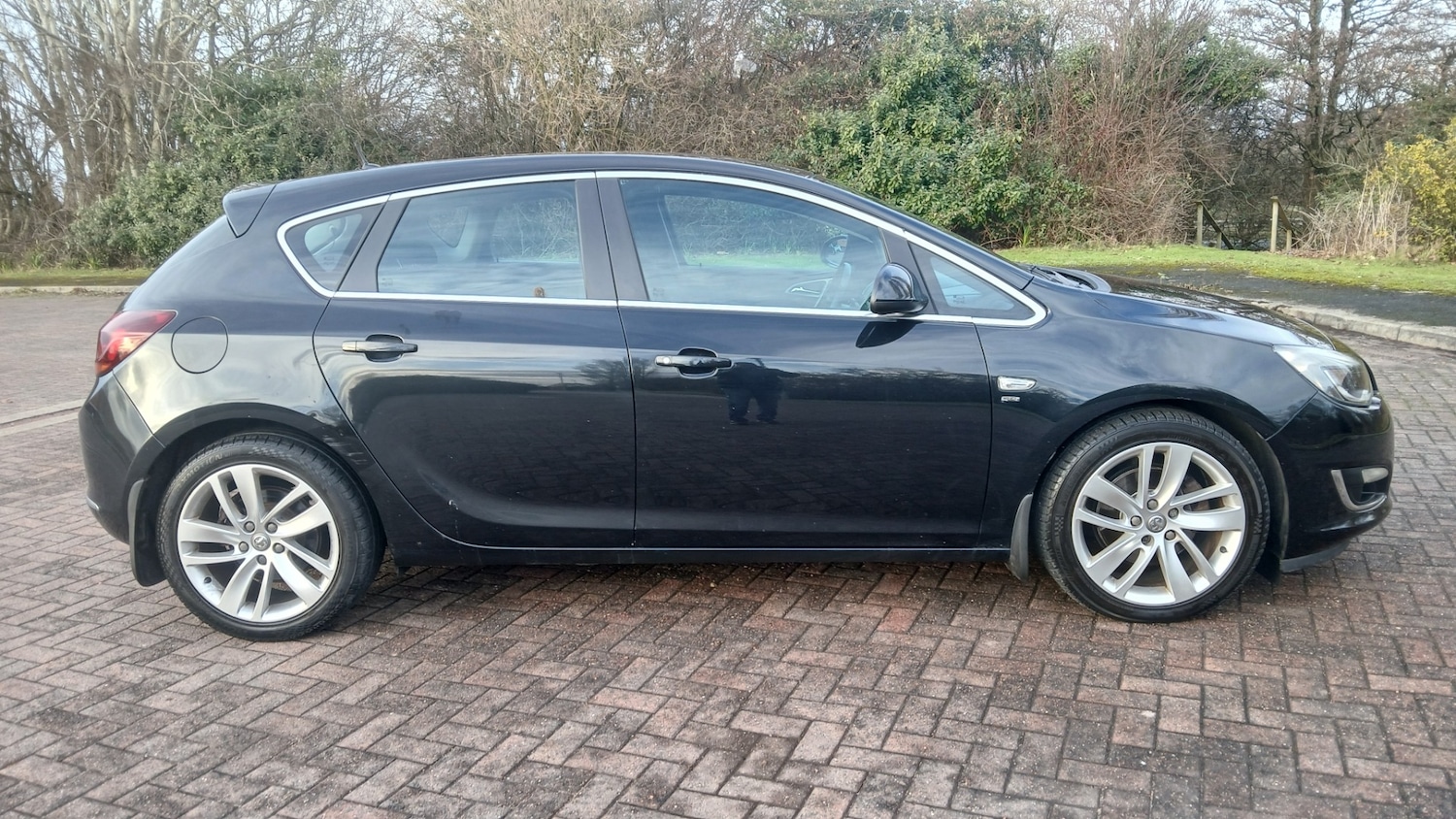 Used Vauxhall Astra 2013 for sale - 77198058: Photo 3