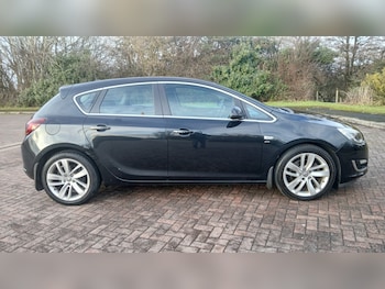 Used Vauxhall Astra 2013 for sale - 77198058: Photo