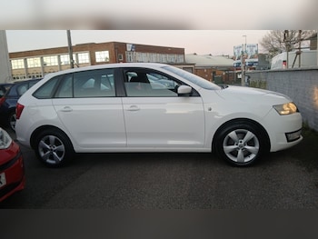 Used Skoda Rapid Spaceback 2014 for sale - 77001638: Photo