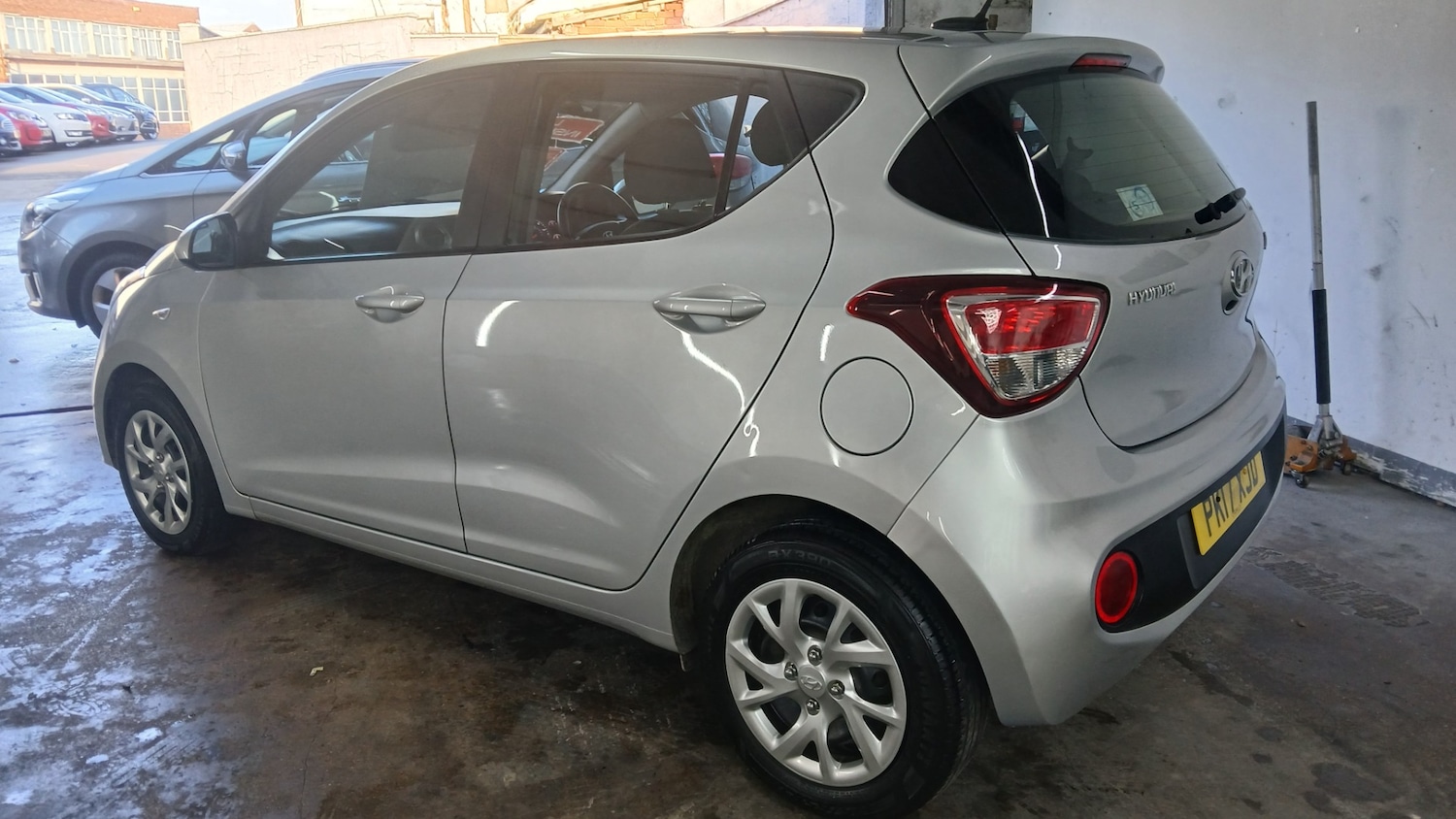 Used Hyundai i10 2017 for sale - 77224887: Photo 6