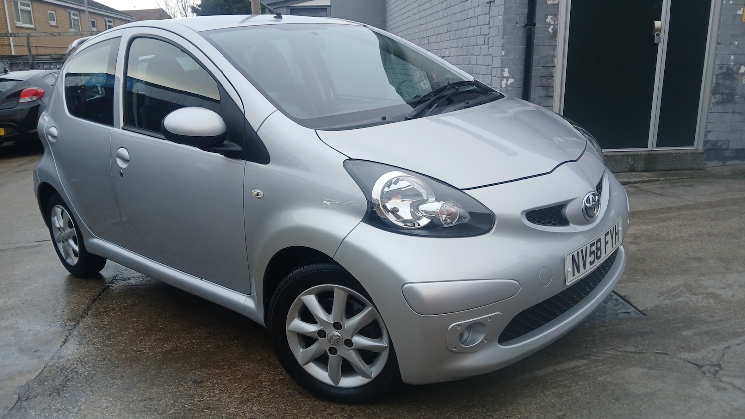 Used Toyota AYGO 2009 for sale - 76722521: Photo 1