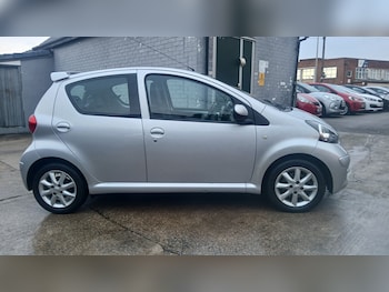 Used Toyota AYGO 2009 for sale - 76722521: Photo