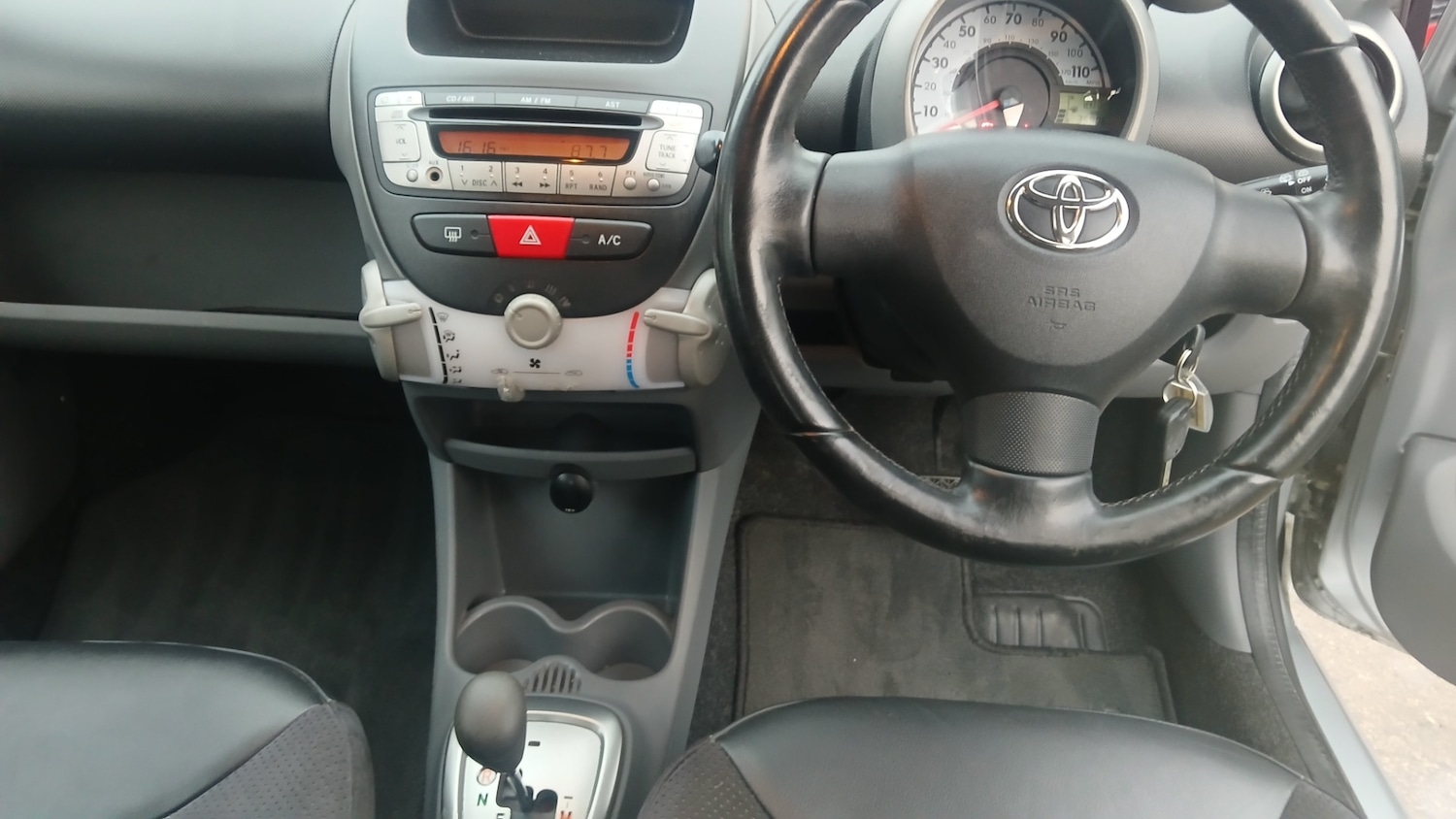 Used Toyota AYGO 2009 for sale - 76722521: Photo 9