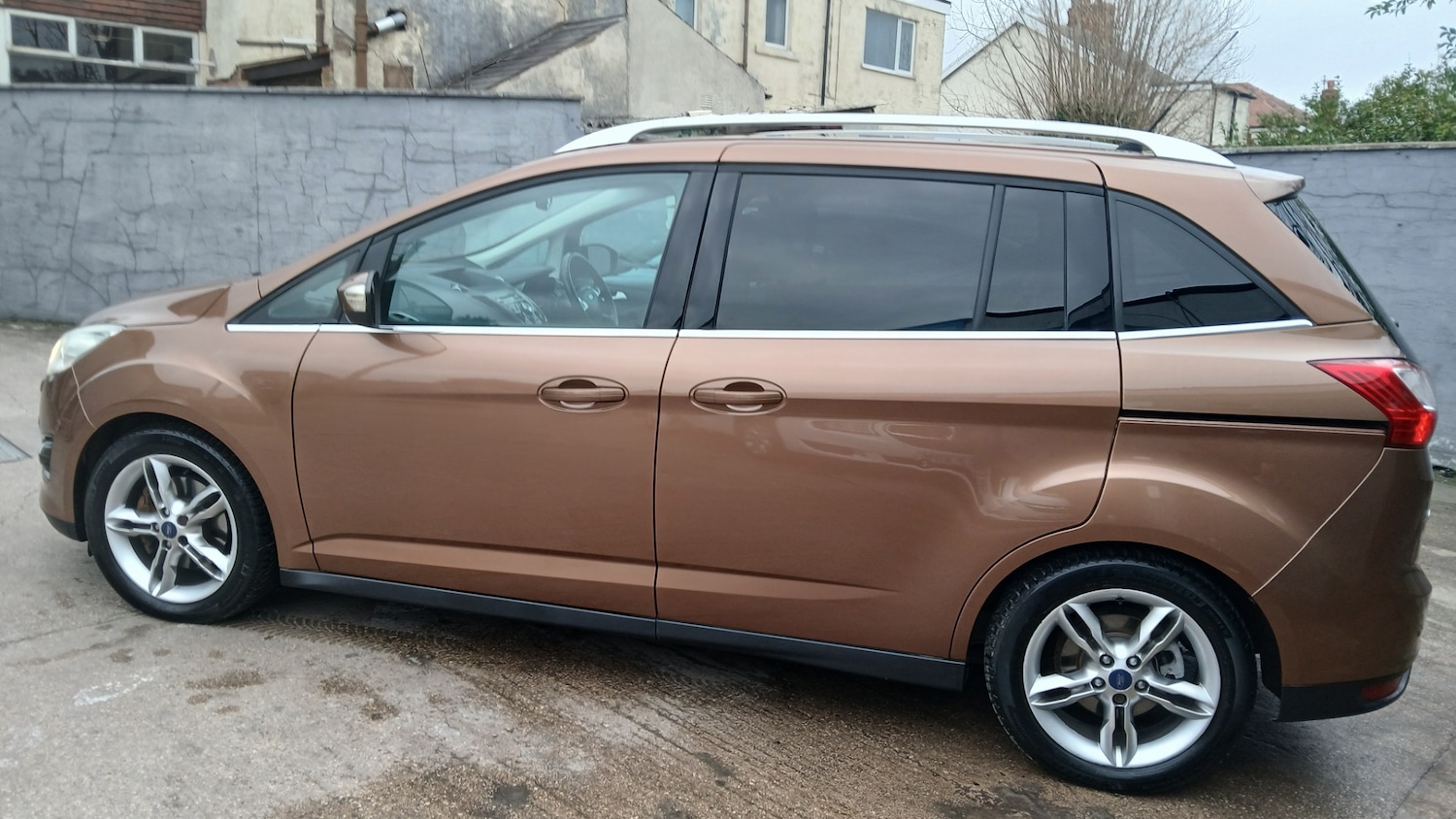 Used Ford Grand C-Max 2012 for sale - 77423743: Photo 4