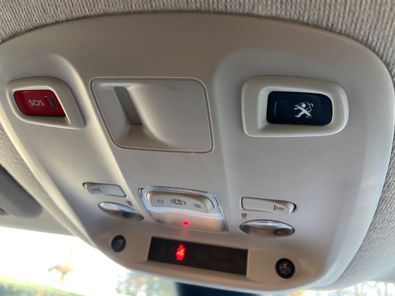 Used Peugeot Expert 2018 for sale - 77962405: Photo 29