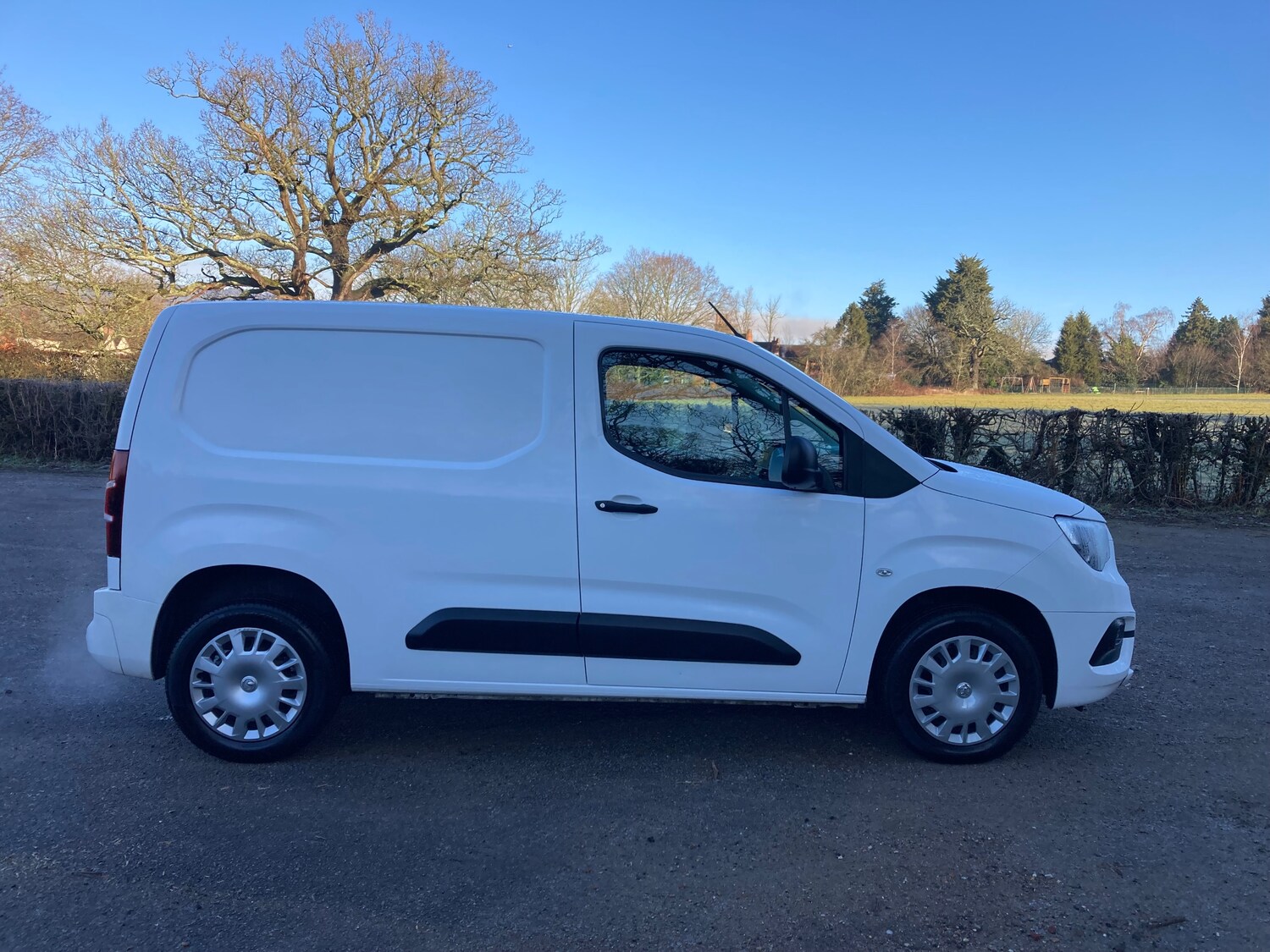 Used Vauxhall Combo 2020 for sale - 76883927: Photo 2