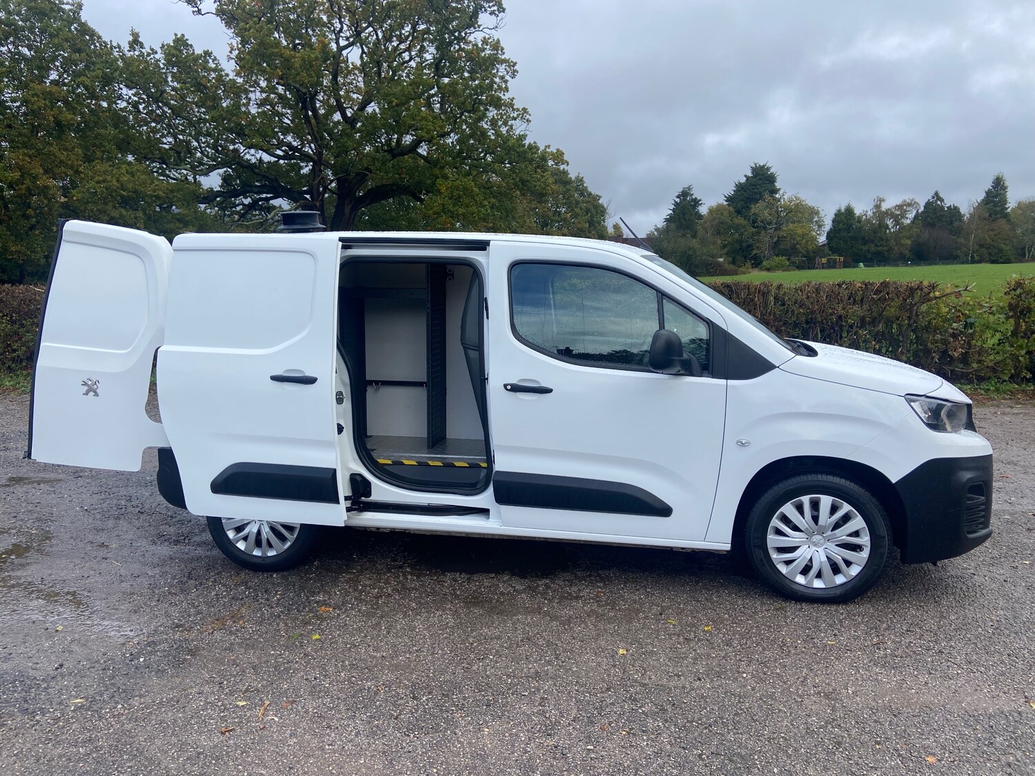 Used Peugeot Partner 2020 for sale - 76287935: Photo 7