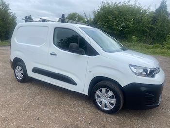 Used Citroen Berlingo 2020 for sale - 78251523: Photo