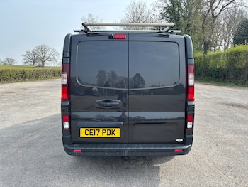 Used Renault Trafic 2017 for sale - 77989837: Photo