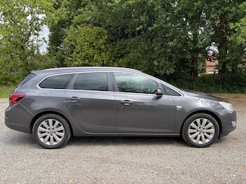 Used Vauxhall Astra 2012 for sale - 78584218: Photo
