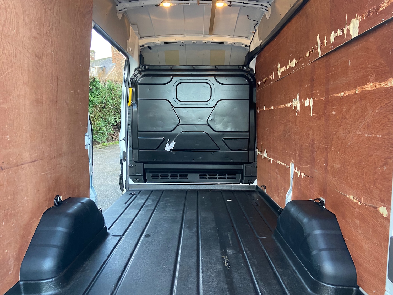 Used Ford Transit for sale - 77220880: Photo 24