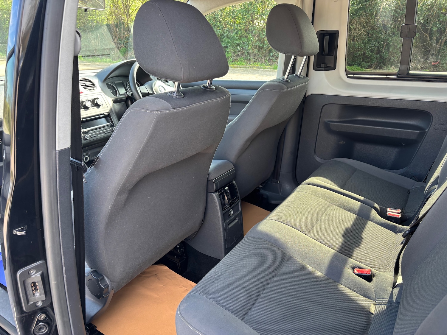 Used Volkswagen Caddy Maxi Life 2014 for sale - 77688217: Photo 17