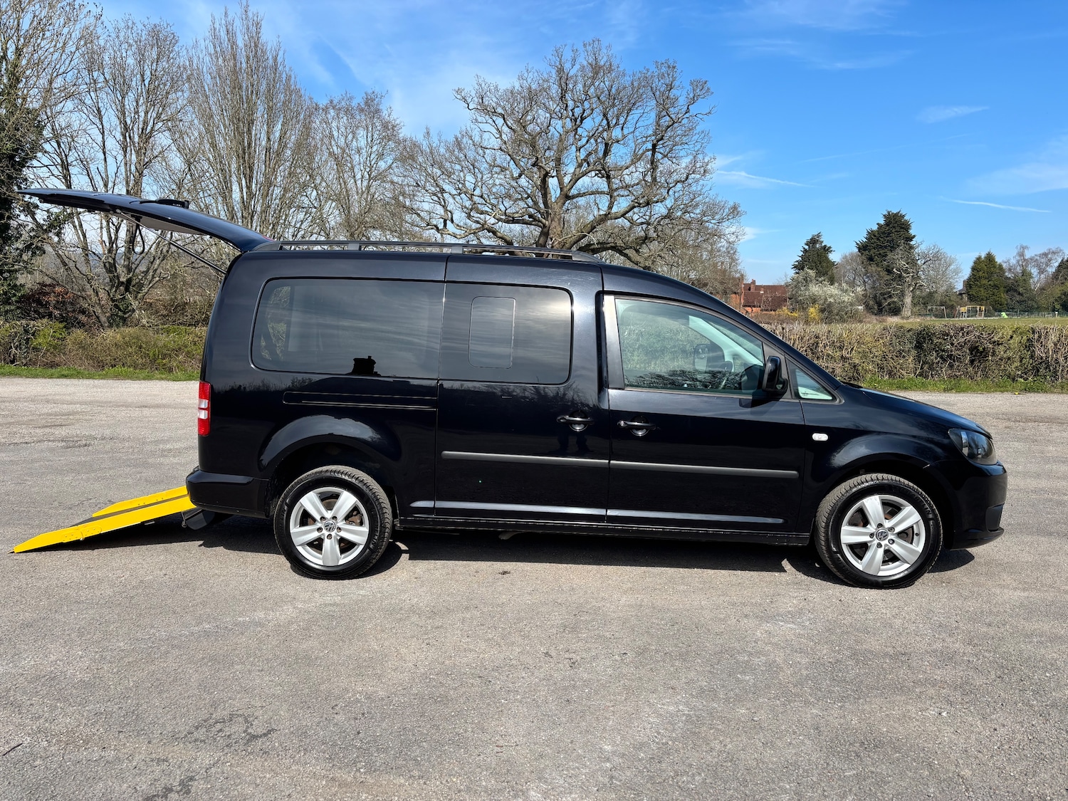Used Volkswagen Caddy Maxi Life 2014 for sale - 77688217: Photo 2