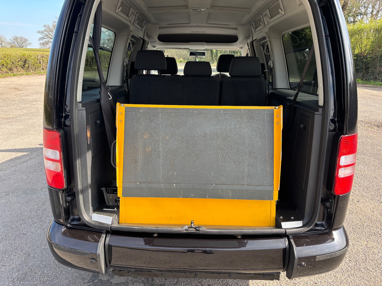 Used Volkswagen Caddy Maxi Life 2014 for sale - 77688217: Photo 23