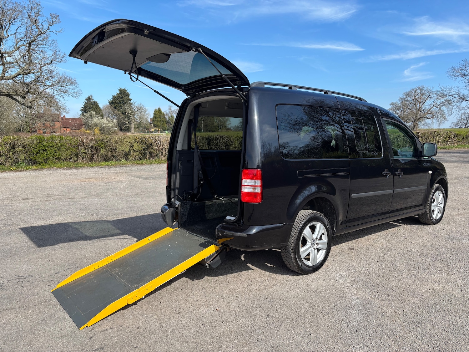 Used Volkswagen Caddy Maxi Life 2014 for sale - 77688217: Photo 3