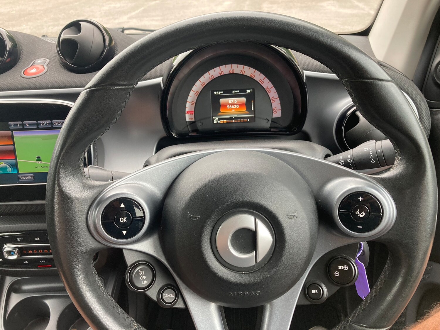 Used smart fortwo 2017 for sale - 76128023: Photo 22