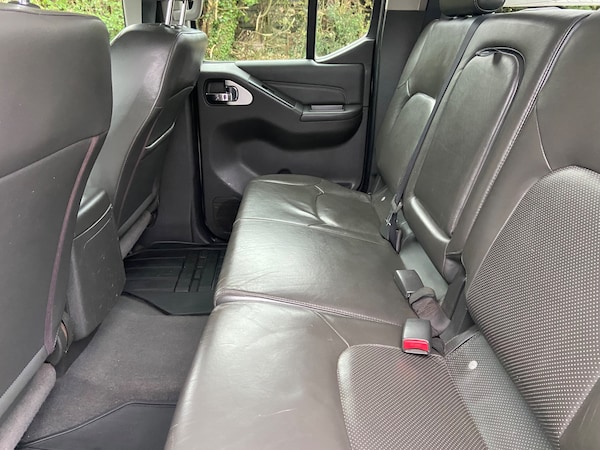Used Nissan Navara 2013 for sale - 76299840: Photo 11