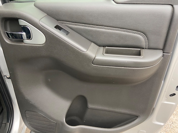 Used Nissan Navara 2013 for sale - 76299840: Photo 14