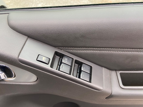Used Nissan Navara 2013 for sale - 76299840: Photo 16