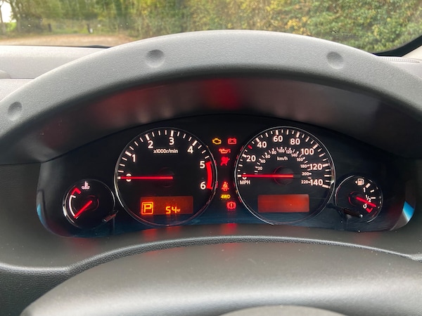 Used Nissan Navara 2013 for sale - 76299840: Photo 18
