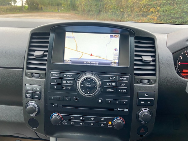 Used Nissan Navara 2013 for sale - 76299840: Photo 20