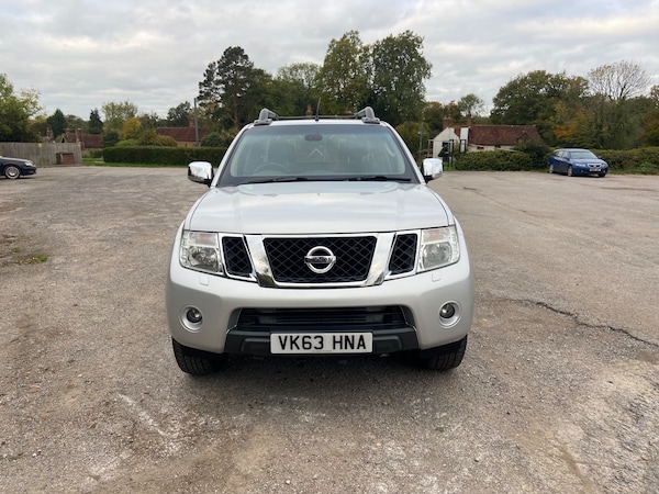 Used Nissan Navara 2013 for sale - 76299840: Photo 2