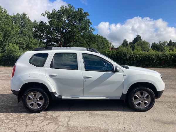 Used Dacia Duster 2015 for sale - 75304391: Photo 2