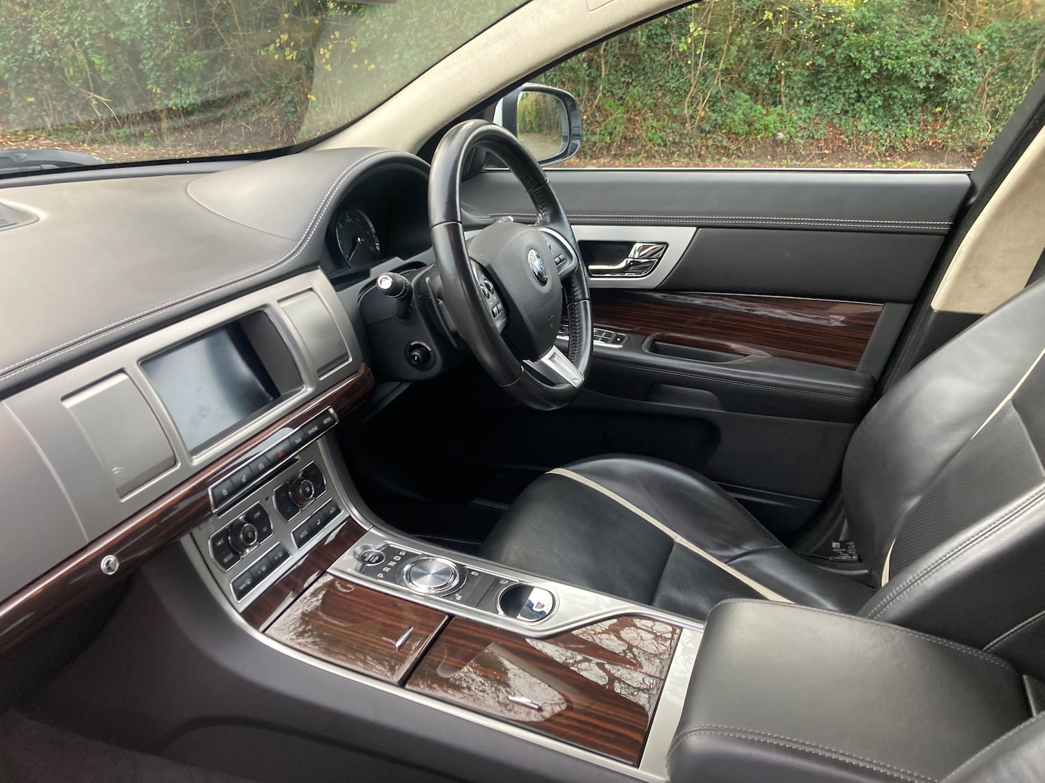 Used Jaguar XF 2014 for sale - 76554417: Photo 10