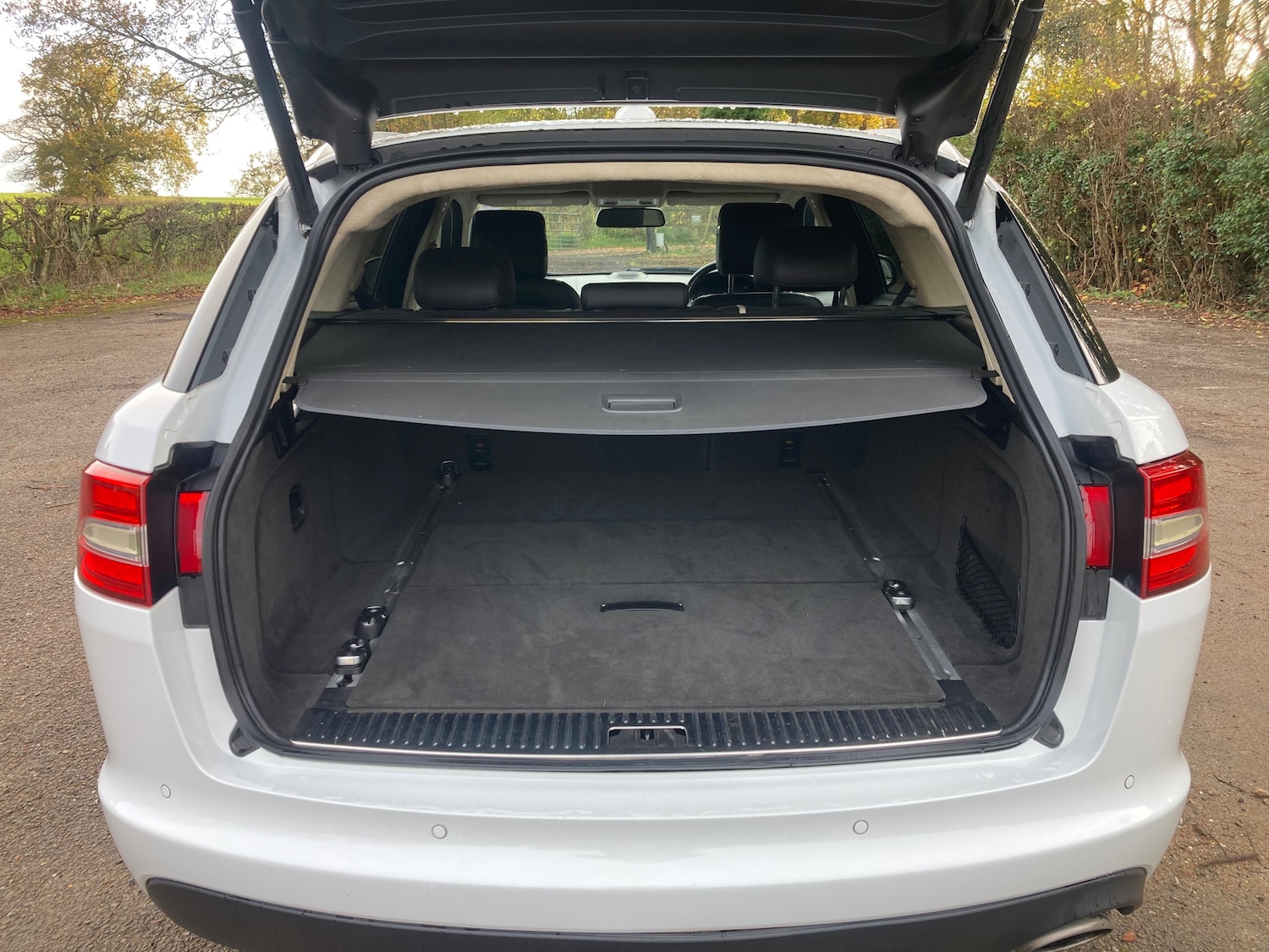 Used Jaguar XF 2014 for sale - 76554417: Photo 28