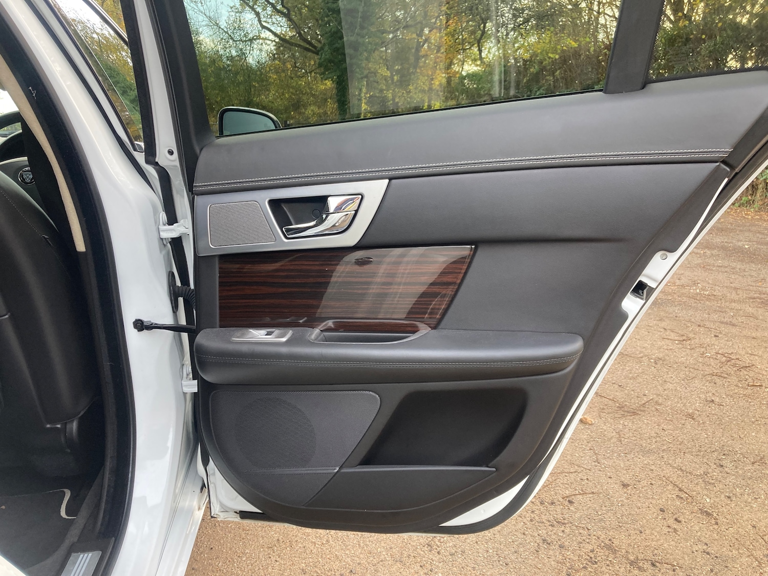 Used Jaguar XF 2014 for sale - 76554417: Photo 35