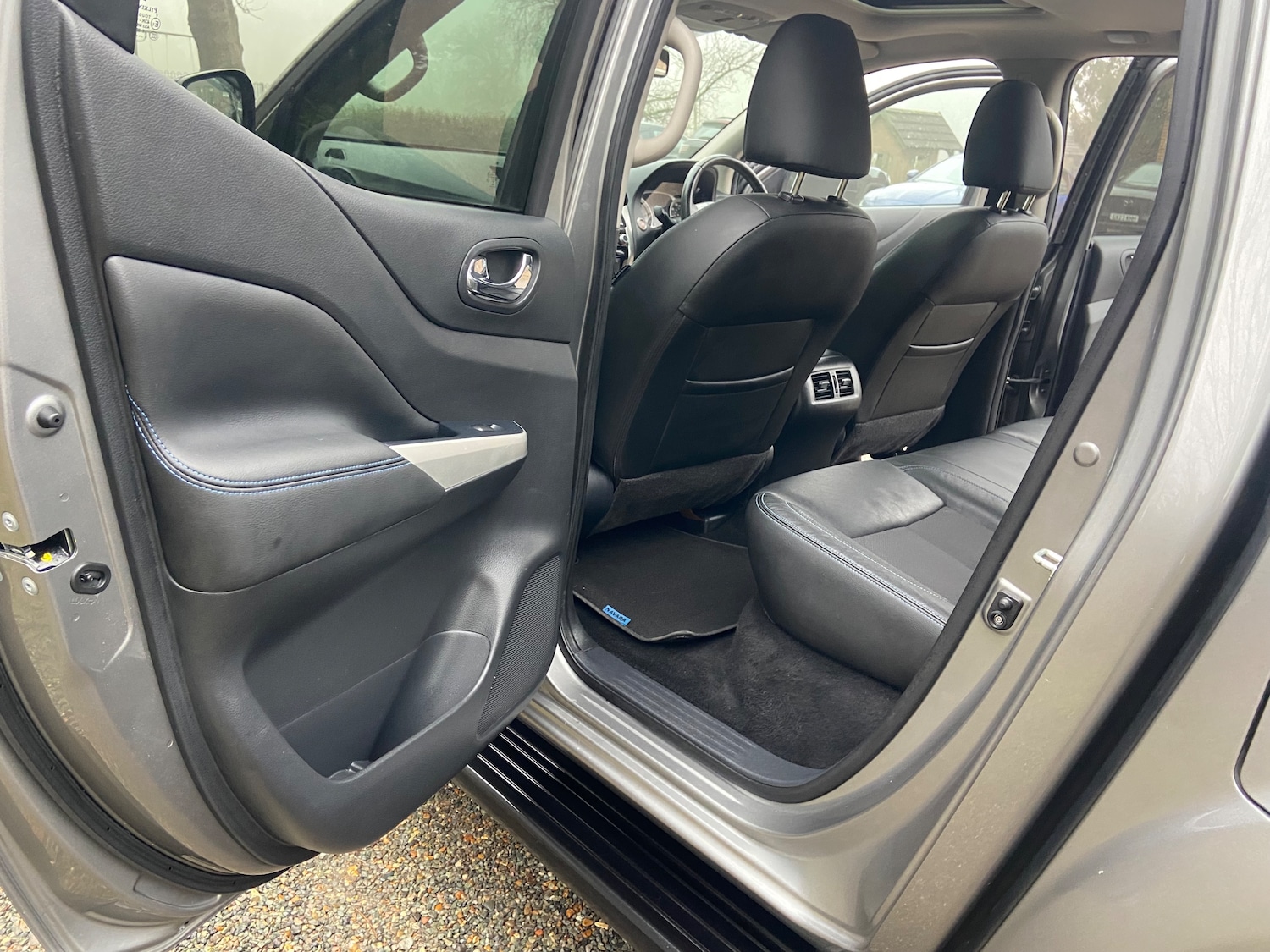 Used Nissan Navara 2020 for sale - 77106812: Photo 15