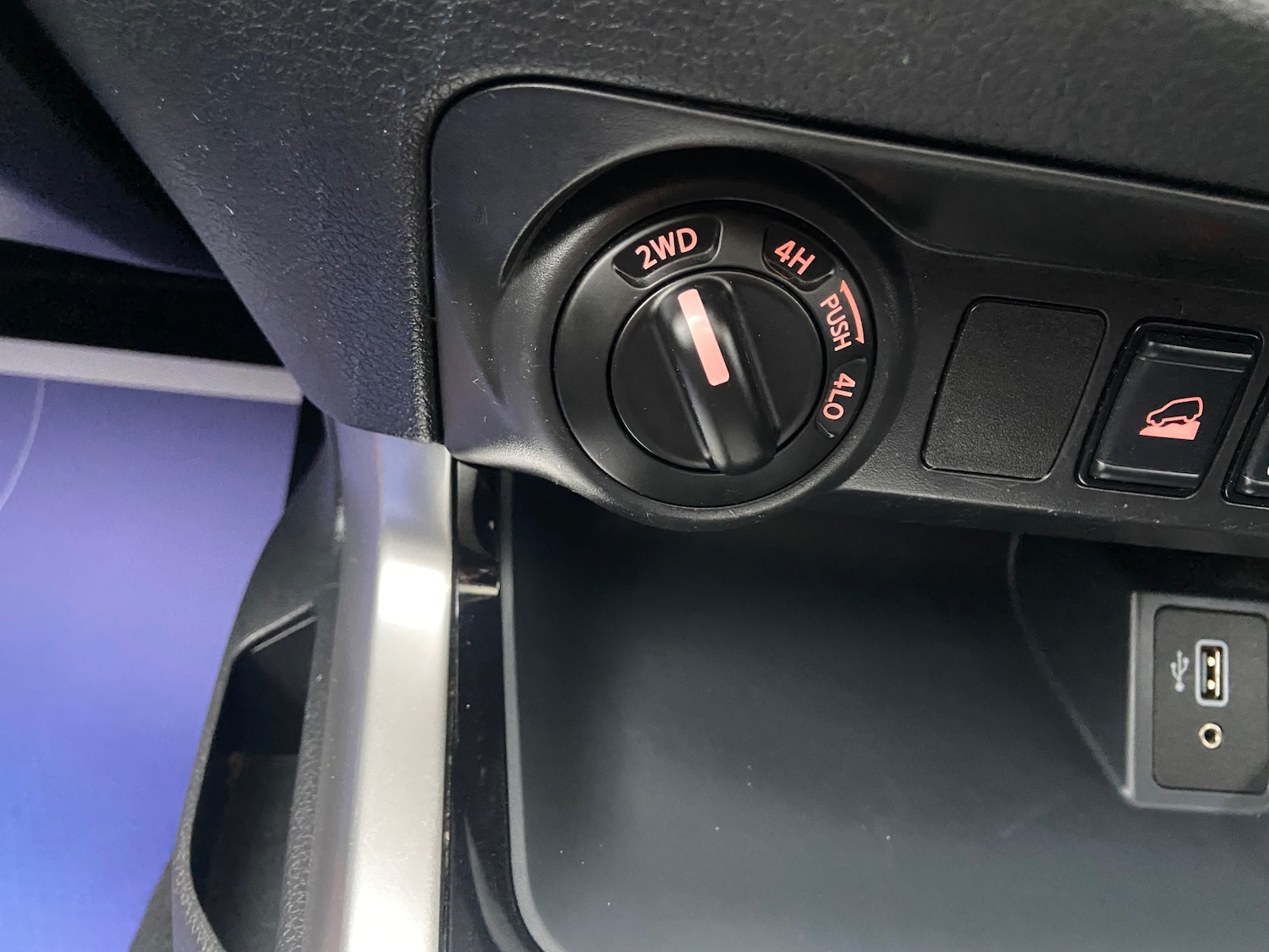 Used Nissan Navara 2020 for sale - 77106812: Photo 30