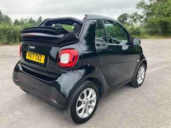 Used smart fortwo 2017 for sale - 75130162: Photo
