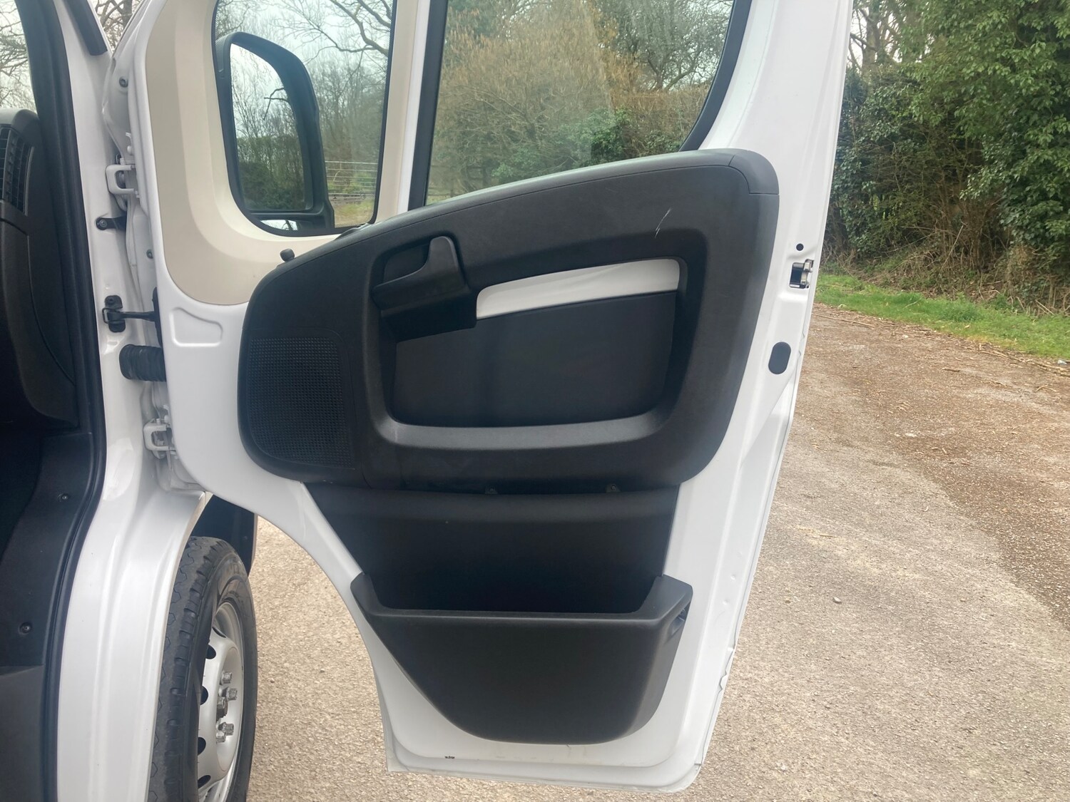 Vehicle 29