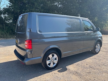 Used Volkswagen Transporter 2019 for sale - 79405246: Photo