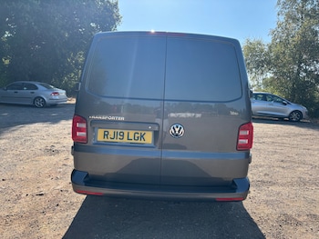 Used Volkswagen Transporter 2019 for sale - 79405246: Photo