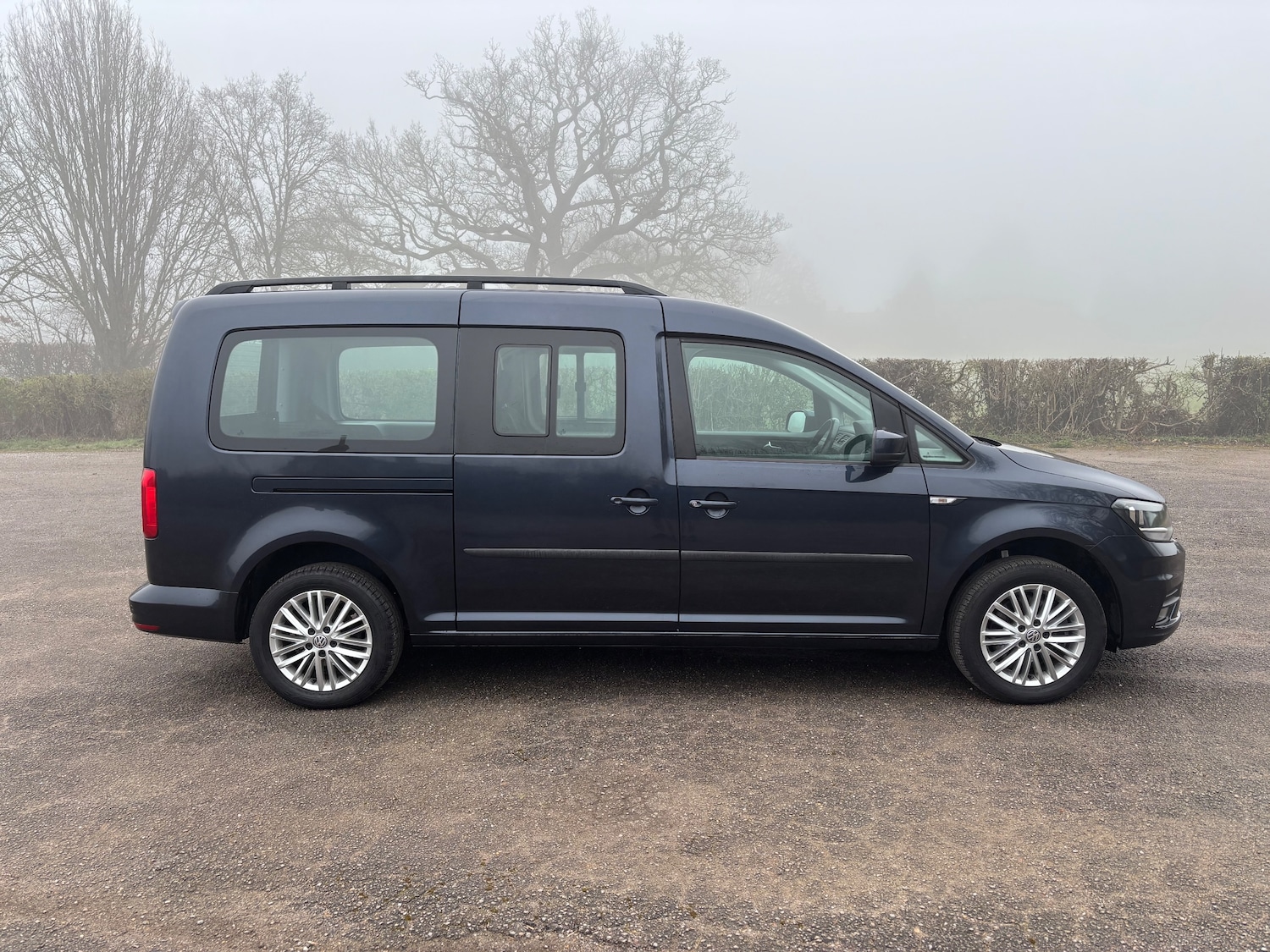 Used Volkswagen Caddy Maxi Life 2020 for sale - 77688214: Photo 2