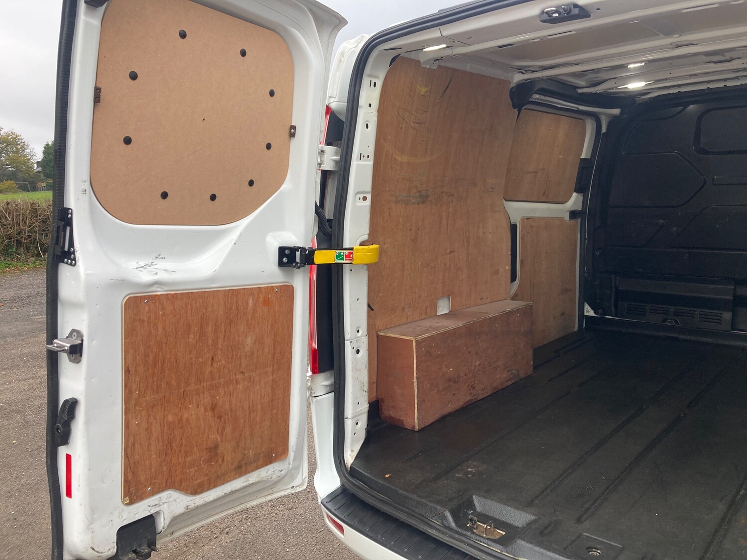 Used Ford Transit Custom 2021 for sale - 76287942: Photo 24