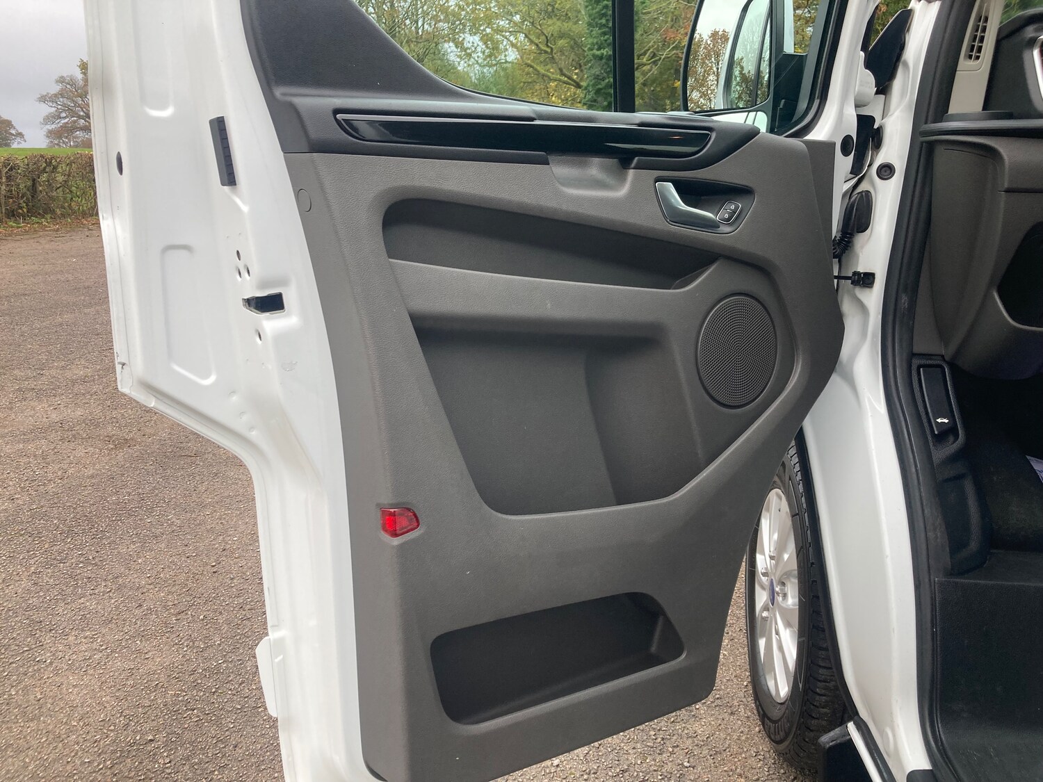 Used Ford Transit Custom 2021 for sale - 76287942: Photo 28