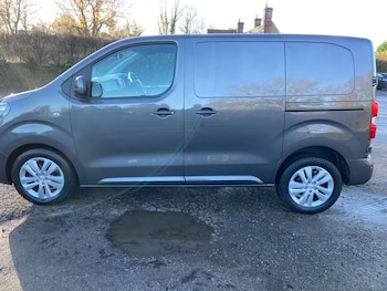 Used Peugeot Expert 2018 for sale - 76777402: Photo