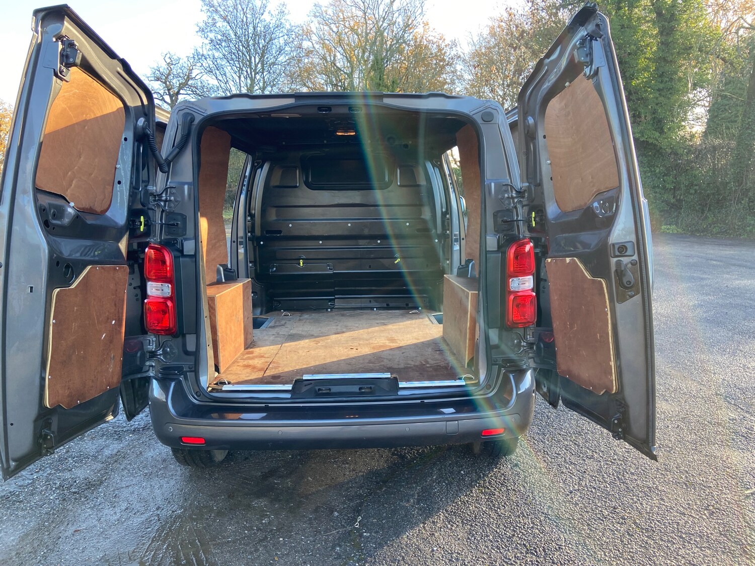 Used Peugeot Expert 2018 for sale - 76777402: Photo 9